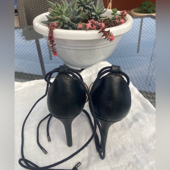 Forever New tie up heels - Picture 4 of 8